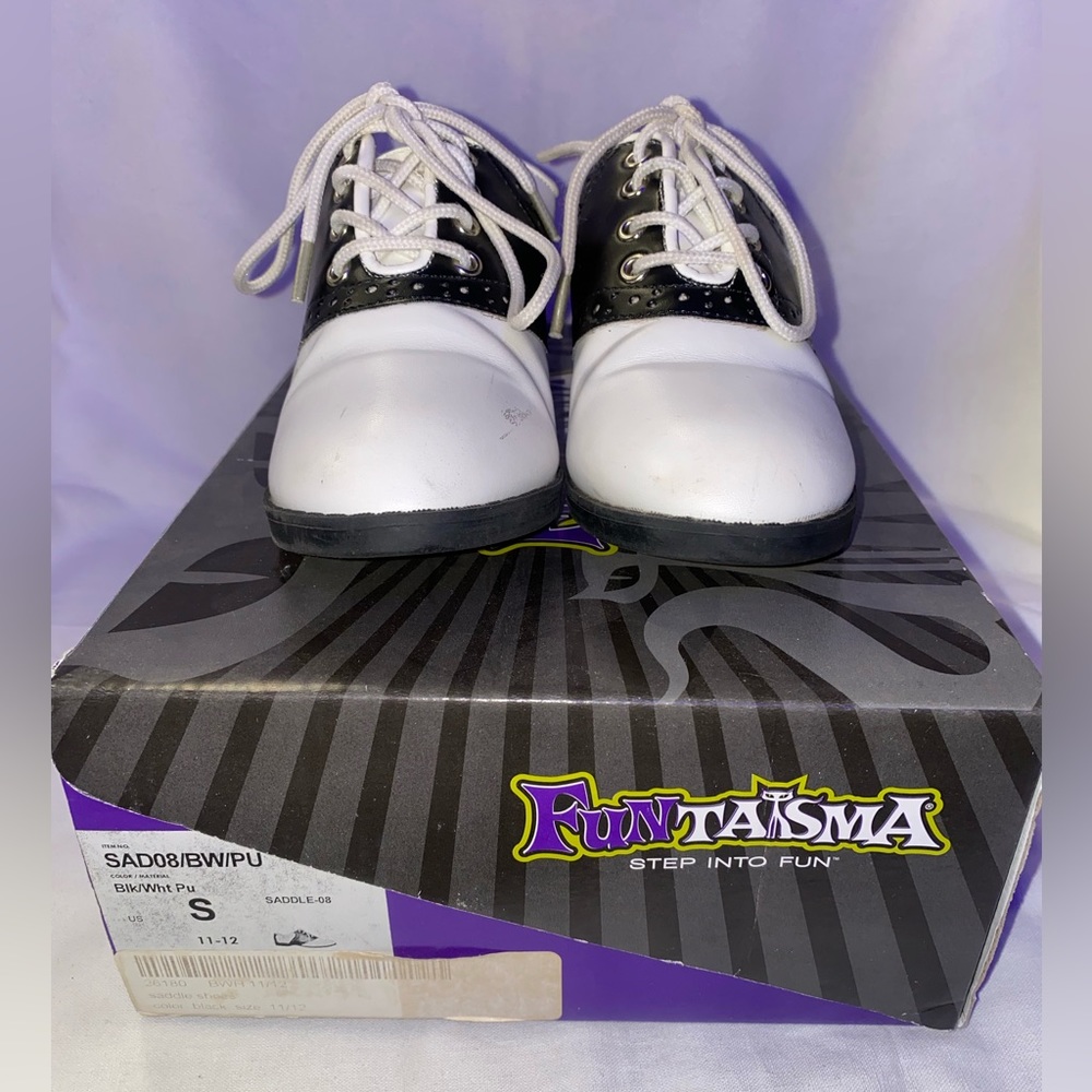 50s Sadie black and white shoes, lightly loved, size 11/12 kids